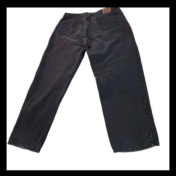 Vintage Men’s Levi’s 545. 42x34 Loose Fit. Distressed Jeans - Picture 7 of 9